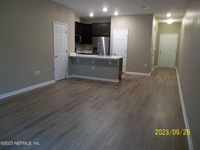 Building Photo - 11742 Beardgrass Wy