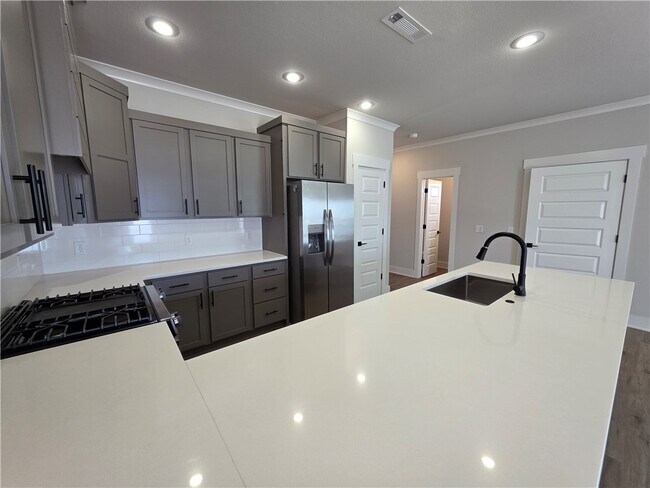 Foto del edificio - 2803 SW Hampshire Ave