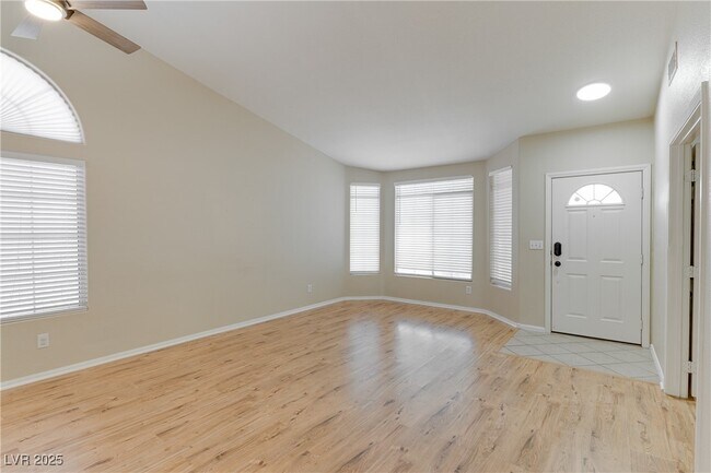 Foto del edificio - 1334 Milldale Ct