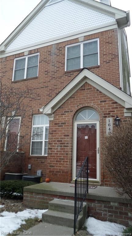 Primary Photo - 1643 Campau Farms Cir