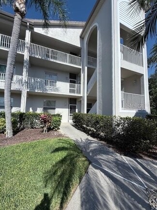 Building Photo - 8755 Olde Hickory Ave