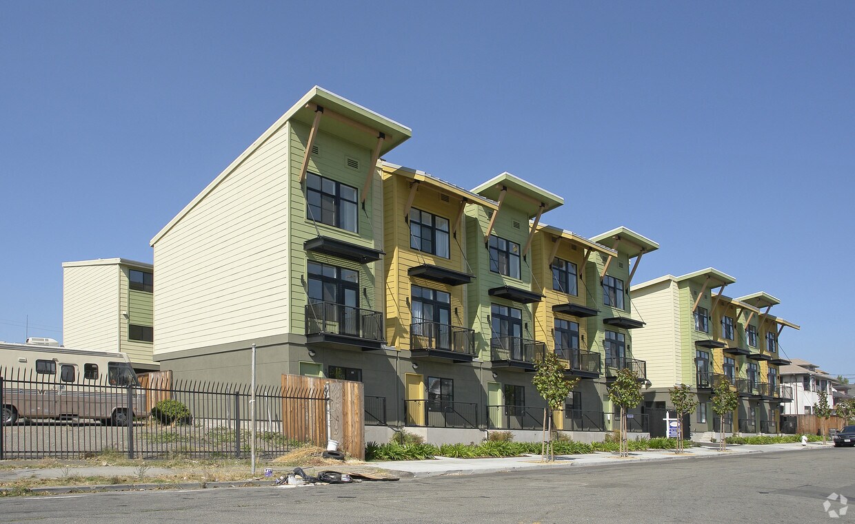 City Crossing Apartments Oakland City Crossing Apartments Oakland