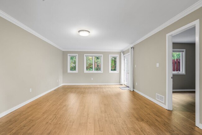 Foto del edificio - 363 Chickory Way