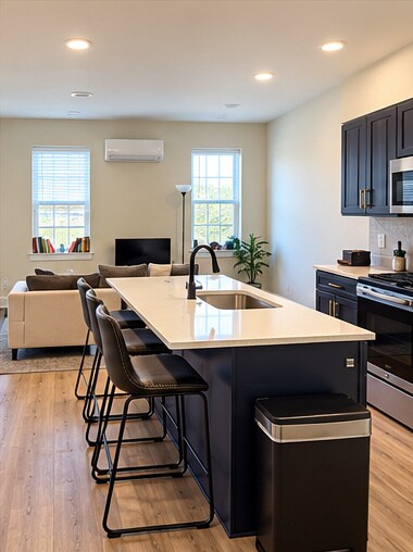 Foto del edificio - 6830 Ridge Ave