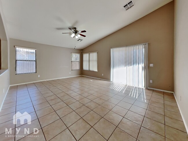 Foto del edificio - 19520 N 66th Ln