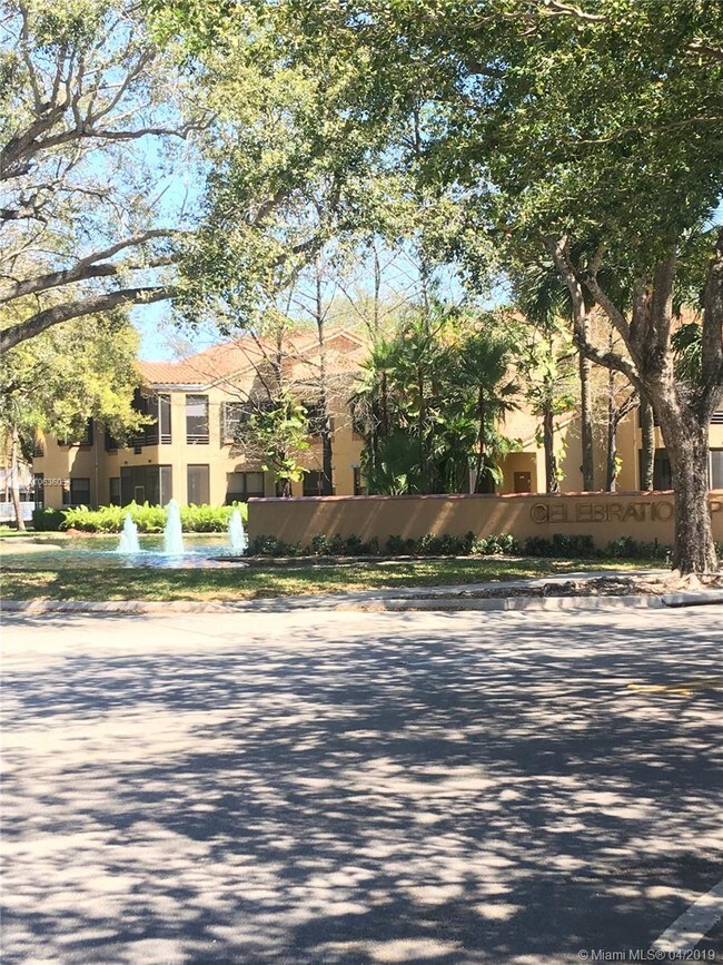 Building Photo - 15579 Miami Lakeway N
