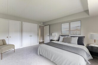 Building Photo - The Colony Apartments