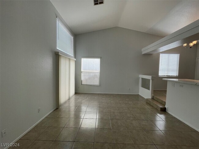 Foto del edificio - 1356 Lamplight Village Ln