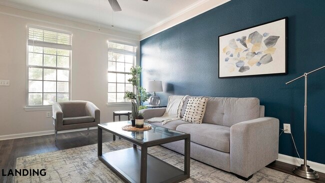 Building Photo - 2801 Biltmore Park Dr