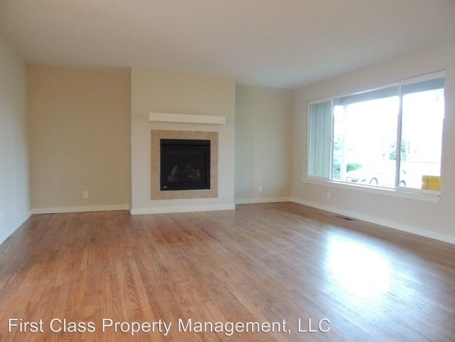 Building Photo - 3 br, 1.5 bath House - 17640 SW Shaw St.