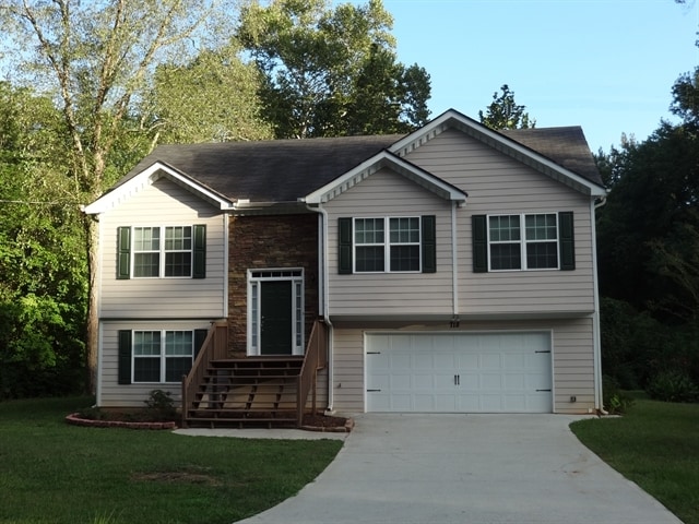 Building Photo - 718 Nottingham Dr