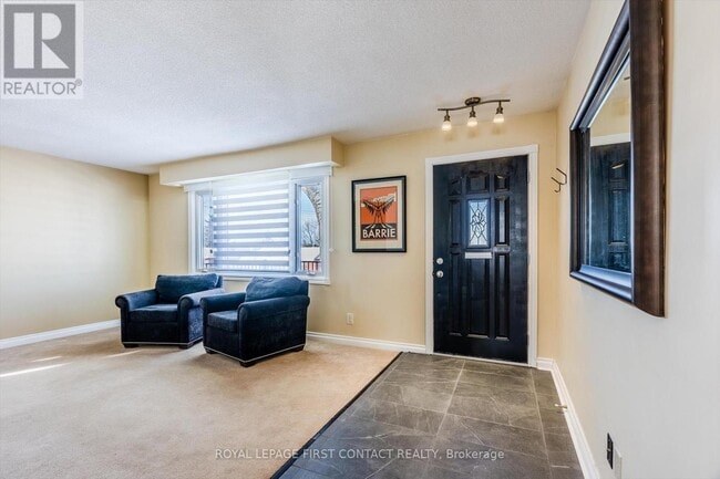 Building Photo - 23 Shannon St