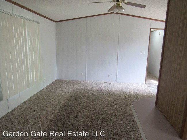 Building Photo - 3 br, 2 bath House - 590 Brooks