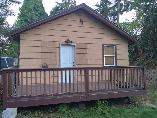 Building Photo - 2814 S 138th St