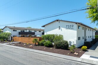 Building Photo - Sonoma Park Apartments