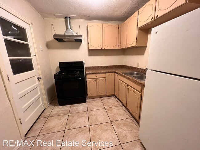 Foto del edificio - 2 br, 1 bath House - 1012 Wanda