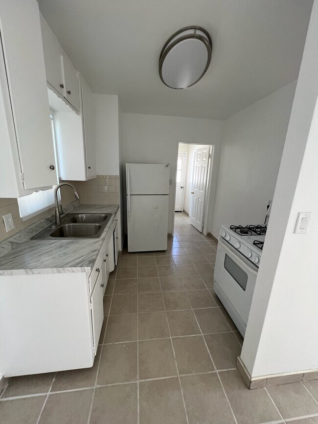 Foto del edificio - 25350 Oak St