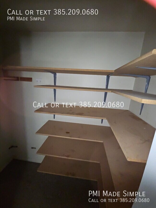 Foto del edificio - 429 N 1200 E St