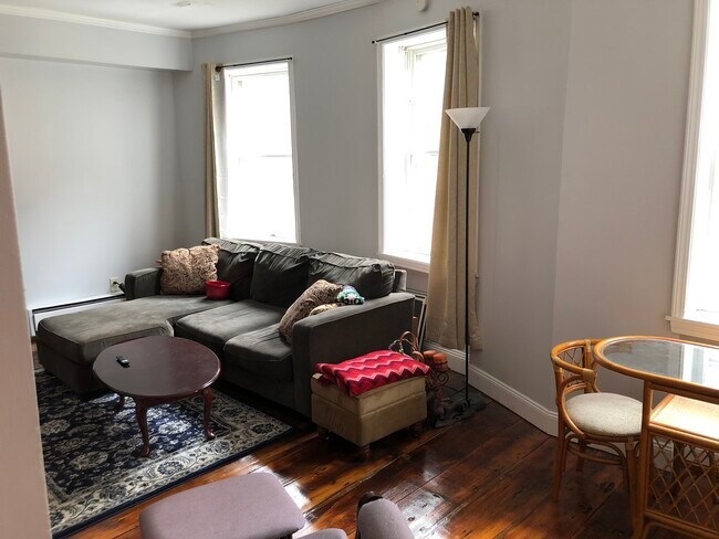 Foto del edificio - 83 Columbia St