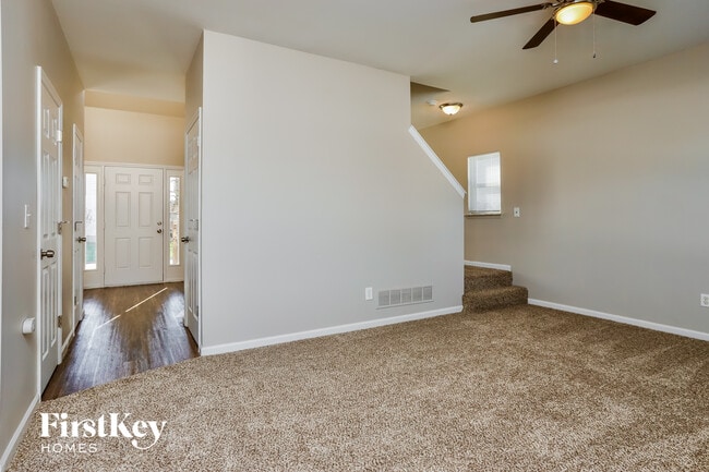 Building Photo - 1097 Prince Albert Ct