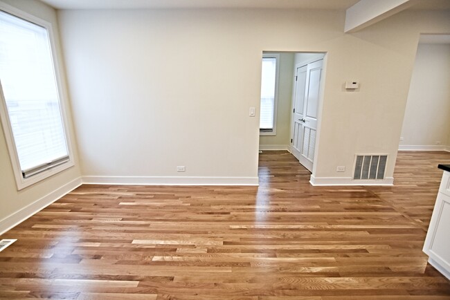 Foto del edificio - 3234 N Clark St
