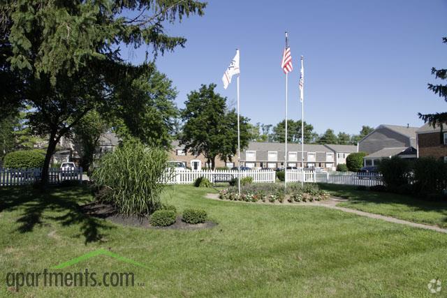 Building Photo - Chatham Village