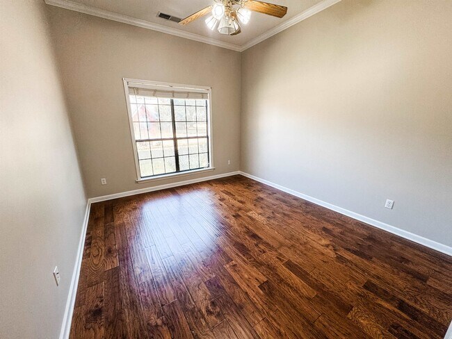Building Photo - 287 Black Wolf Dr
