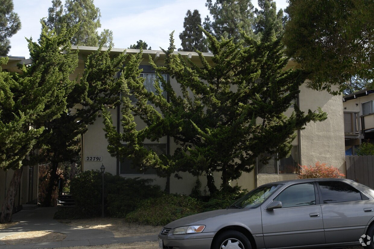 Foto del edificio - 22791 Vermont St