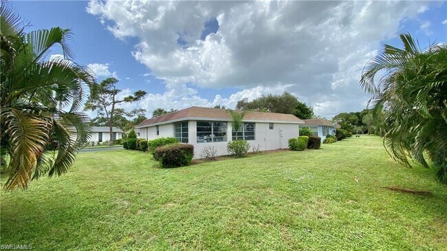 Foto del edificio - 280 Lanchester Ct