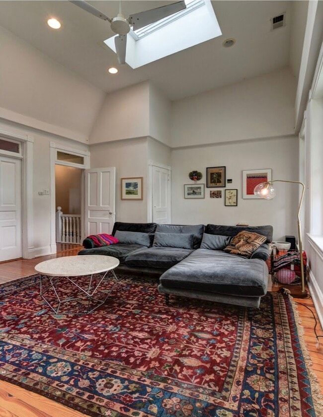 Photo - 7106 Maple Ave Apartment