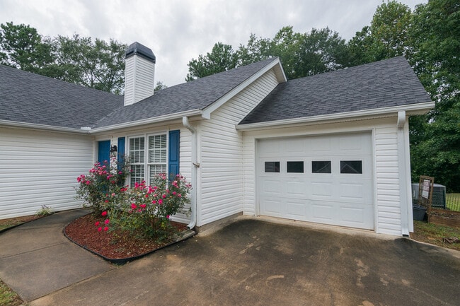 Photo - 120 Spring Lake Point House