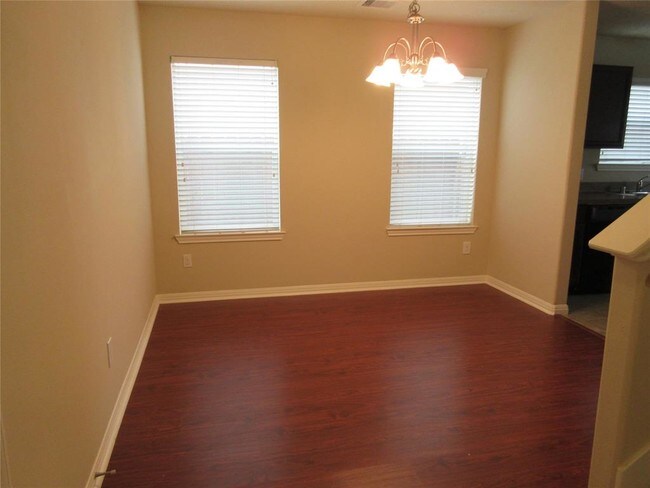 Building Photo - 12730 Kiev Hills Ln