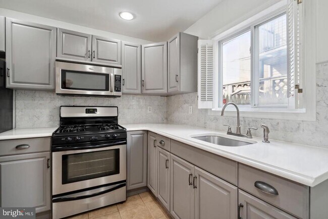 Foto del edificio - 1563 E Hewson St