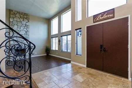 Building Photo - 5 br, 3 bath House - 806 Mellow Ln