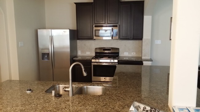 Fully Furnished Kitchen - 8303 Greys Ln