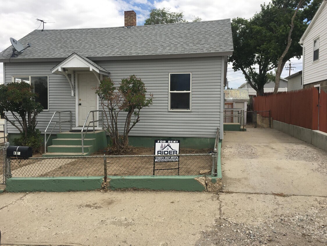 Primary Photo - 417 Q St