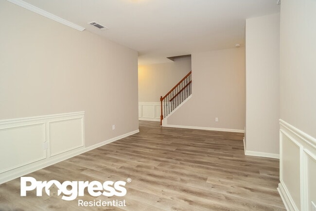 Building Photo - 307 Hidden Creek Ln