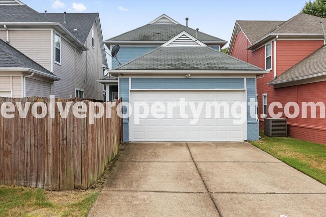 Building Photo - 1250 Island Pl E