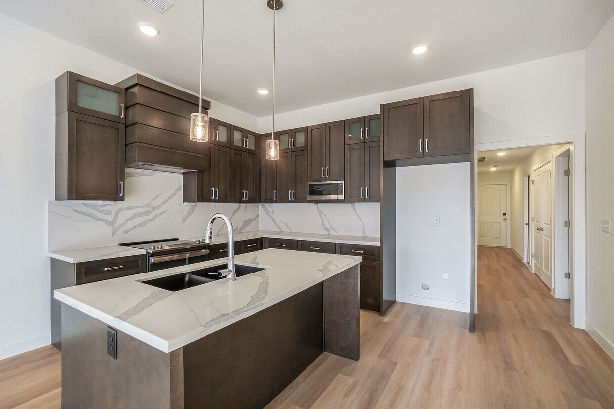 Foto principal - New Construction - 3 bedroom available now