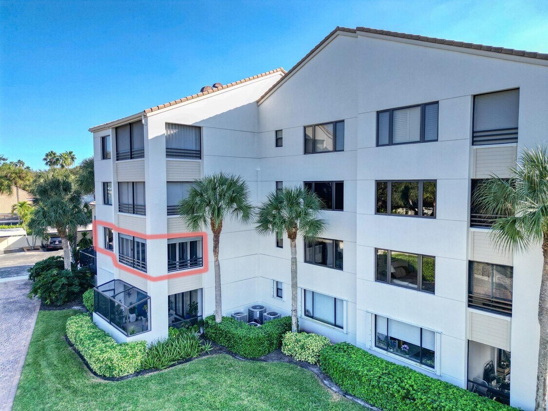 Primary Photo - 827 Oak Harbour Dr