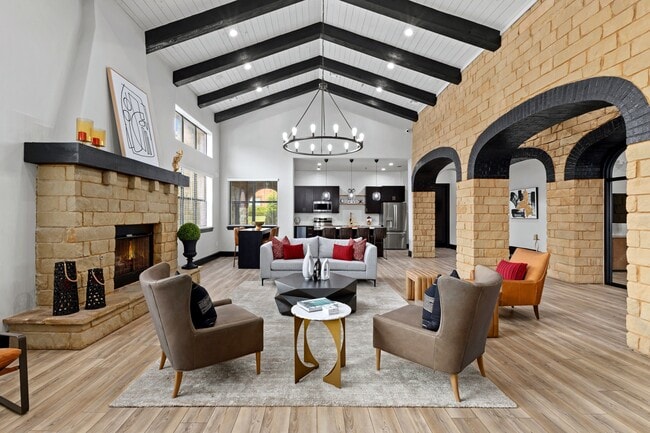 Building Photo - Bella Madera