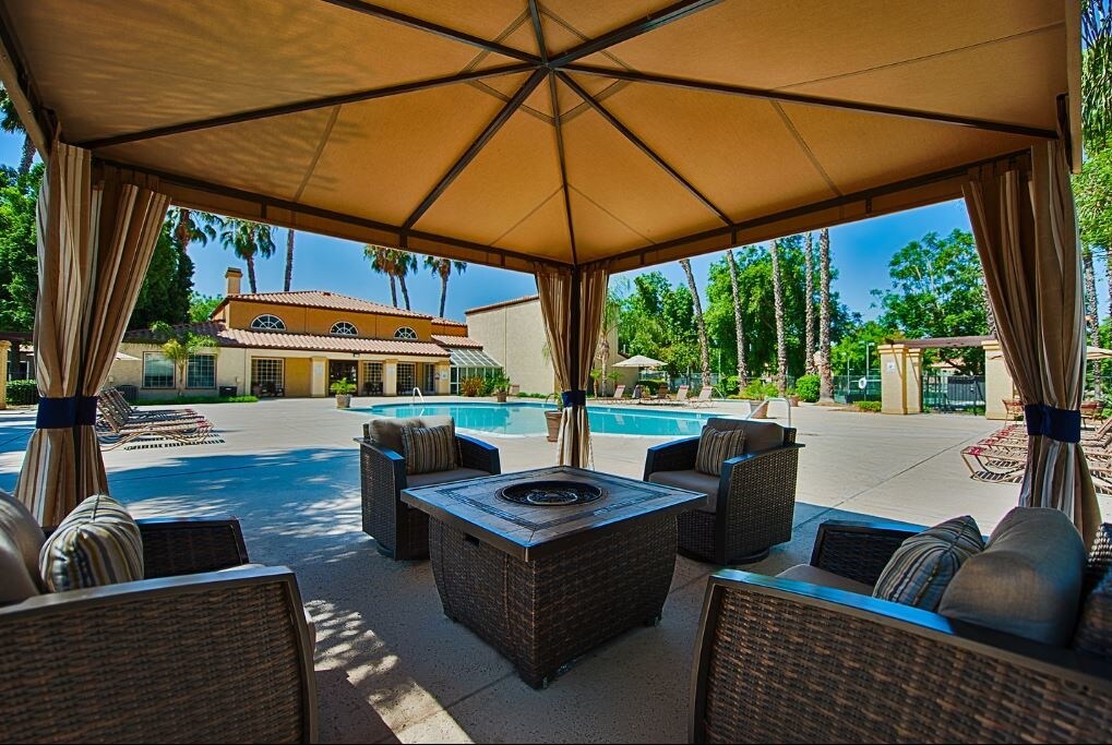 Oasis Townhome Apartments Loma Linda, CA