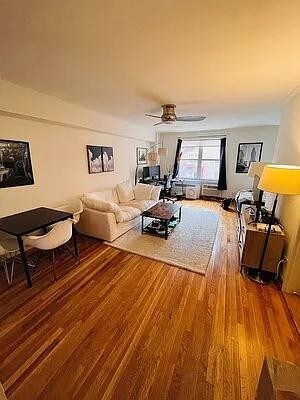 Foto principal - 25 W 13th St