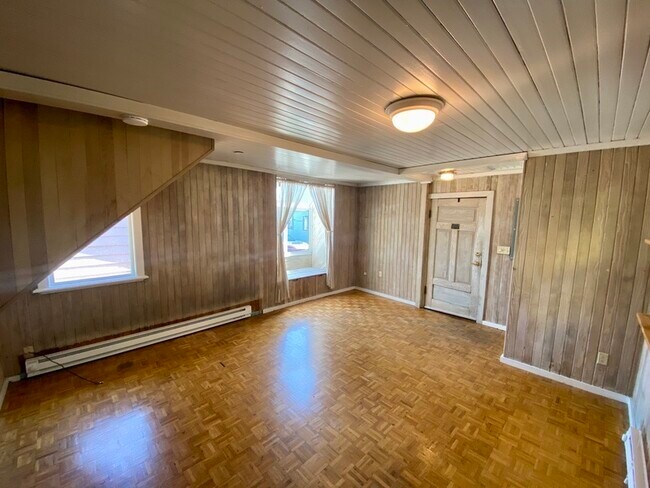 Photo - 3126 Portage Bay Pl E House