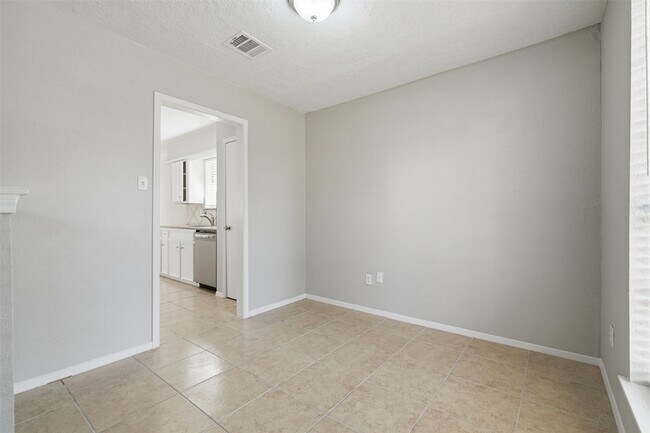 Building Photo - 2506 Nightowl Trail