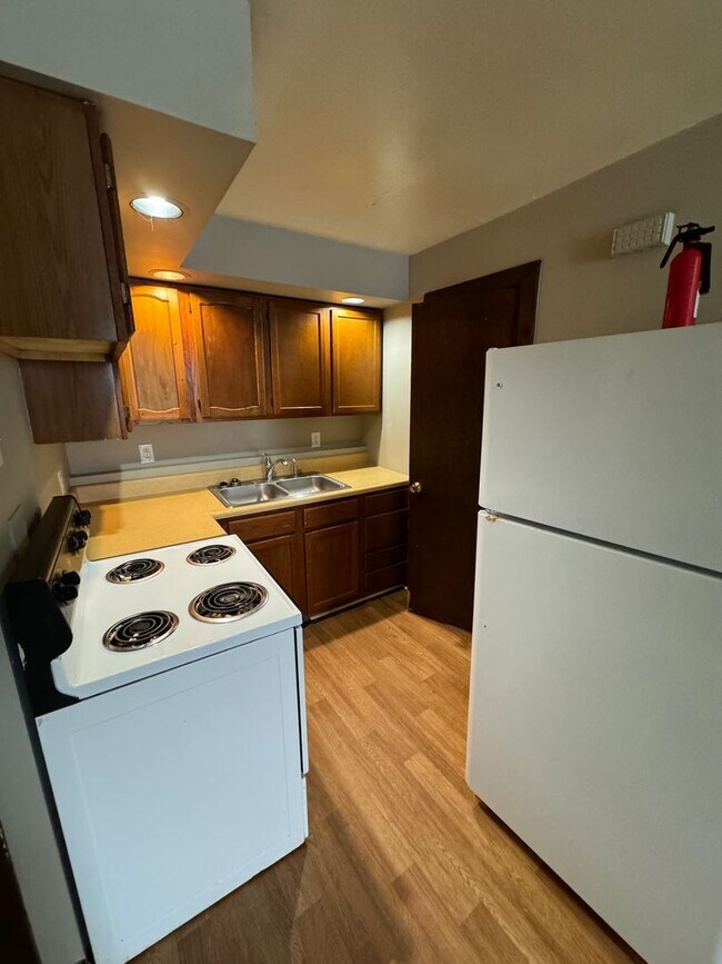 Foto del edificio - 1120 Rivermet Ave