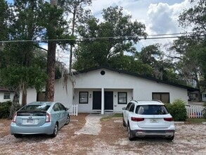 Building Photo - 615 NW 15th St
