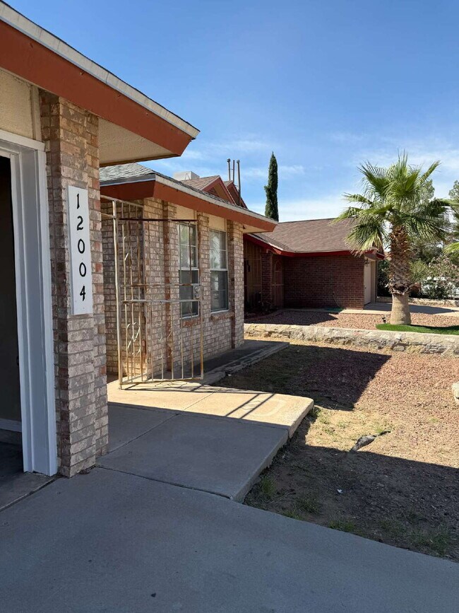 Foto del edificio - "Charming 3-Bed, 2-Bath Oasis in El Paso -...