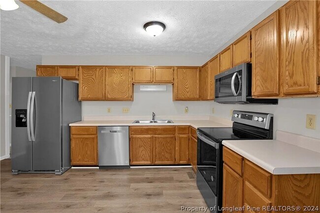 Foto del edificio - Charming 4BR House in Fayetteville
