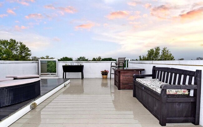 Building Photo - 1336 Talbert Ct SE